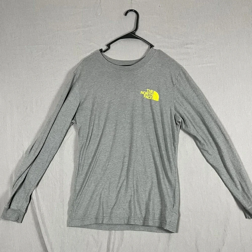 The North Face T-Shirt Mens S Long Sleeve Gray Mountain Graphic EUC